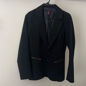 Black blazer with zipper pockets!